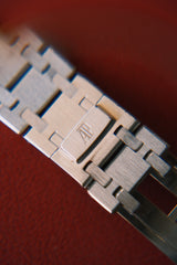 Audemars Piguet Royal Oak “Mid Size” Black Dial on Bracelet