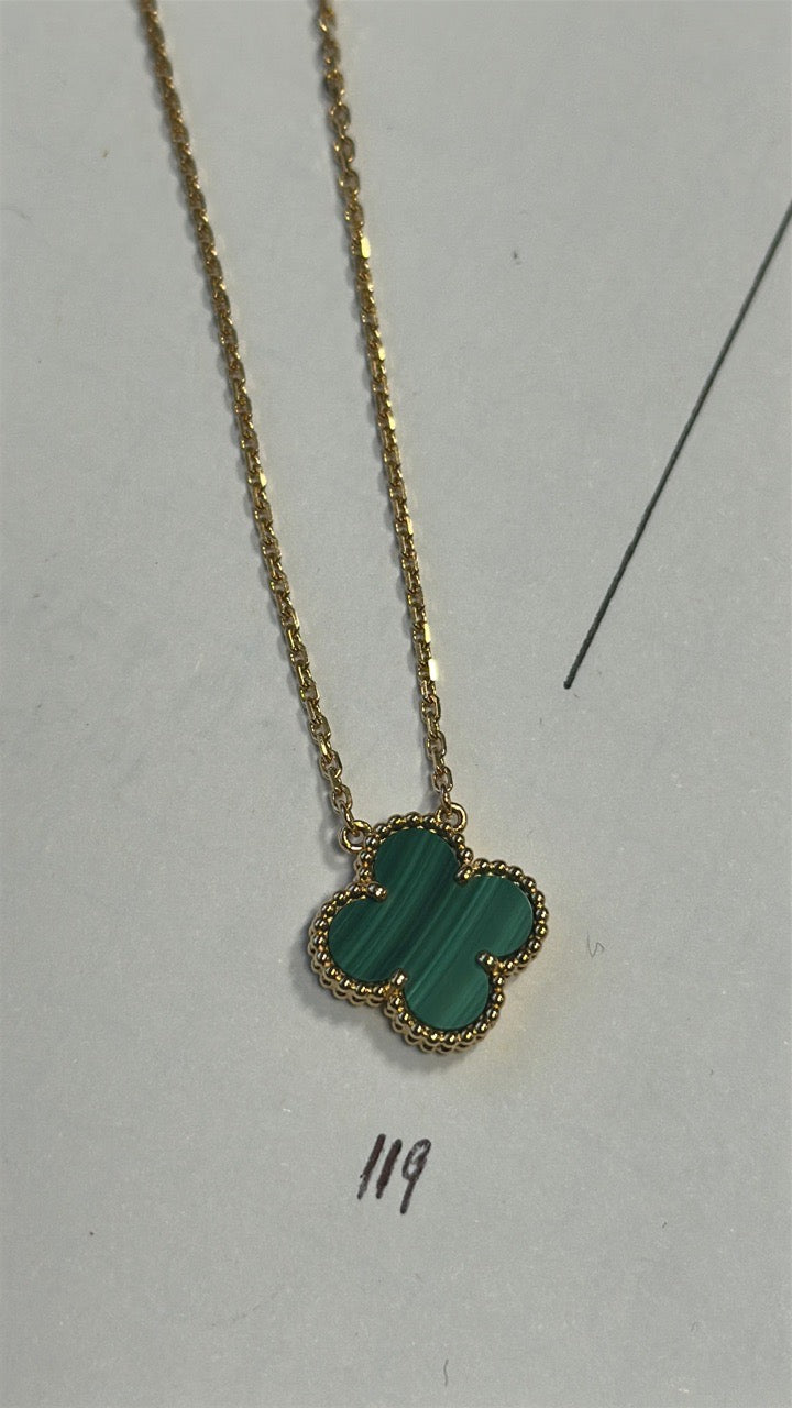 Van Cleef & Arpels Alhambra Malachite